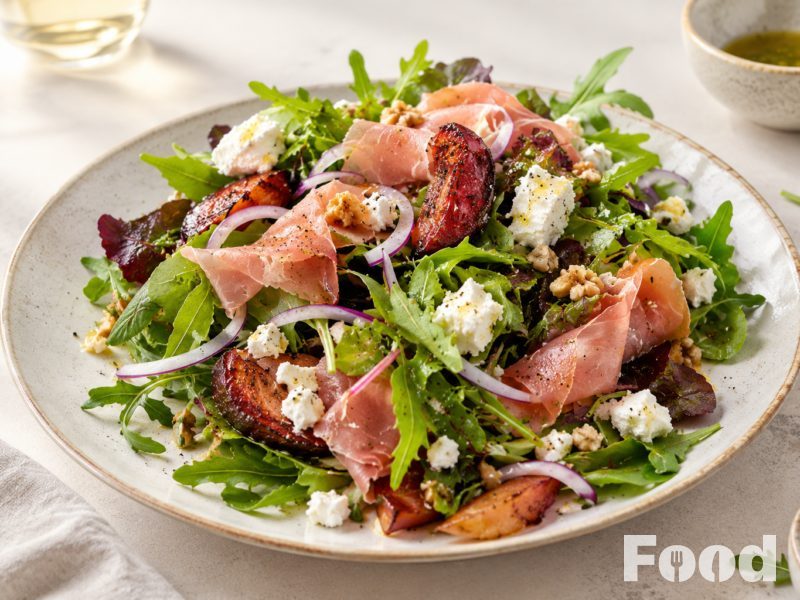 Limburgse salade met grottenham en geitenkaas